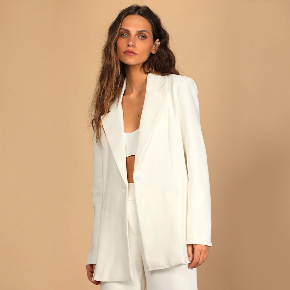 4TH & RECKLESS Sade White Blazer - Picture 1 of 9